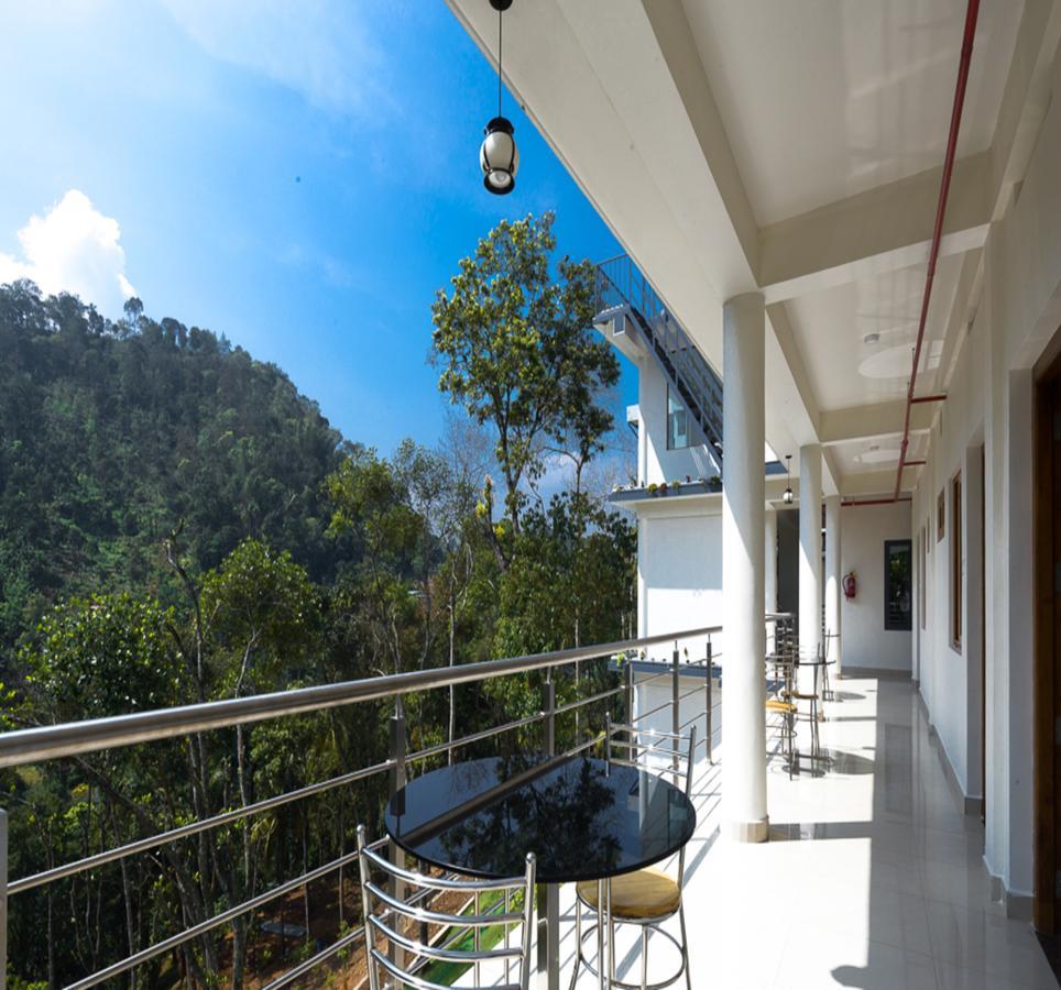 Hostess Thekkady Ξενοδοχείο Εξωτερικό φωτογραφία